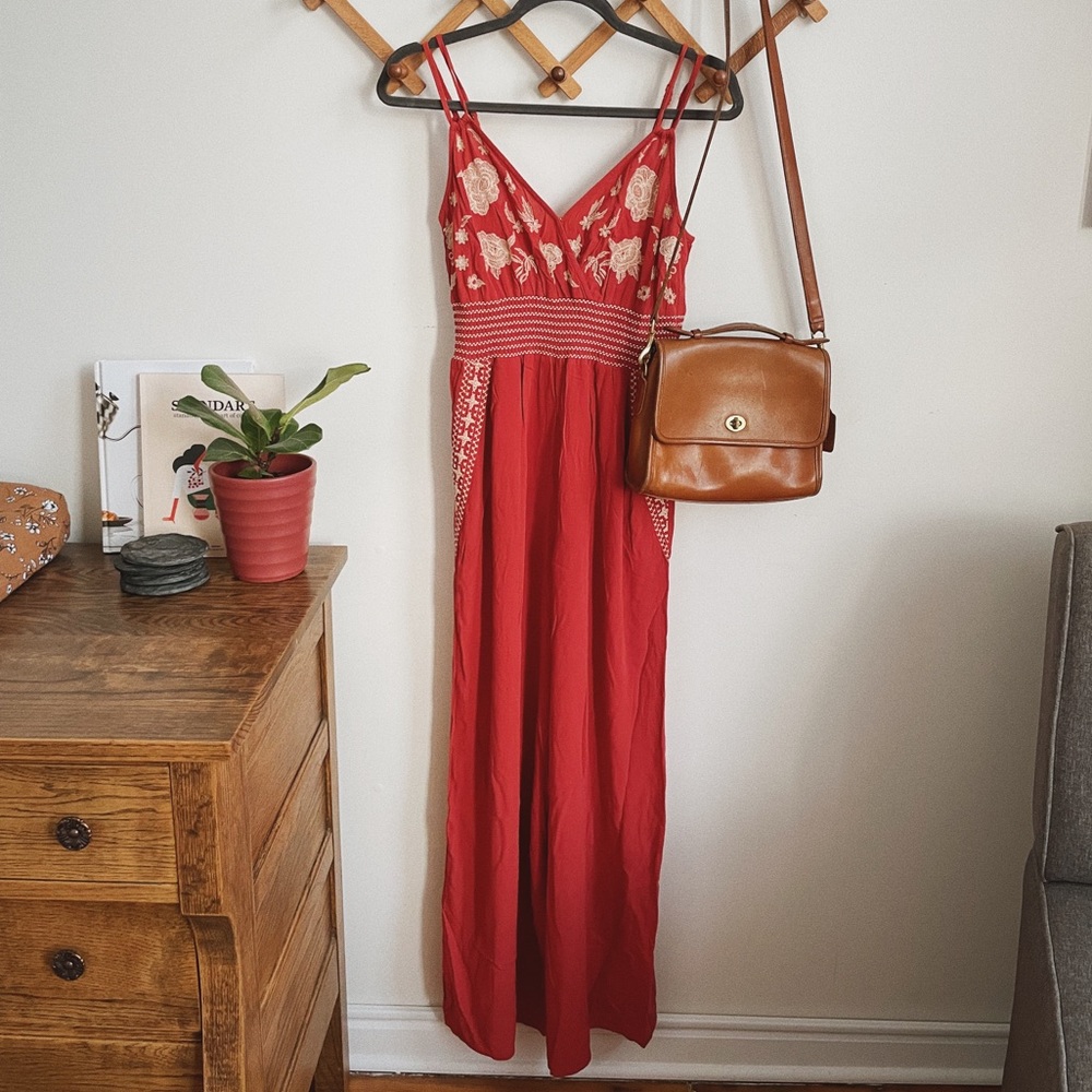 Worn once Embroidered American Eagle jumpsuit • Perfect for Fall